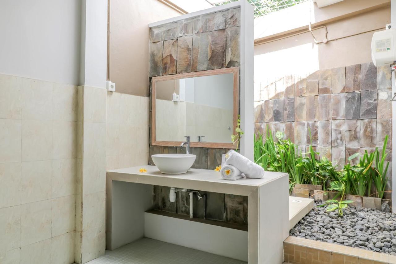Oyo 1757 Villa Dende Λομπόκ Εξωτερικό φωτογραφία